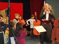 Die _Bücherhallen-Sinfoniker_ in der Bücherhalle Lokstedt